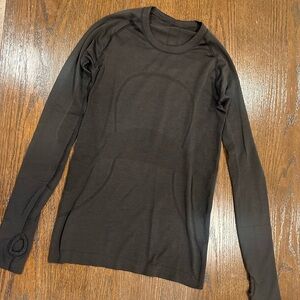 Black Long Sleeve lululemon top